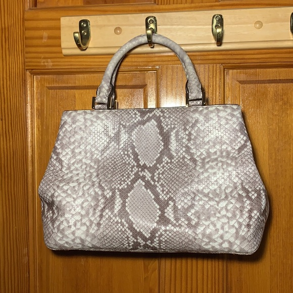 MICHEAL KORS Florence Snake Handbag - Picture 2 of 5